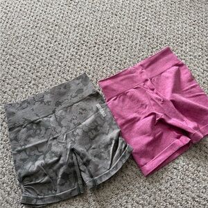 Gymshark Women's Camo Gray and Vibrant Pink Bike Shorts